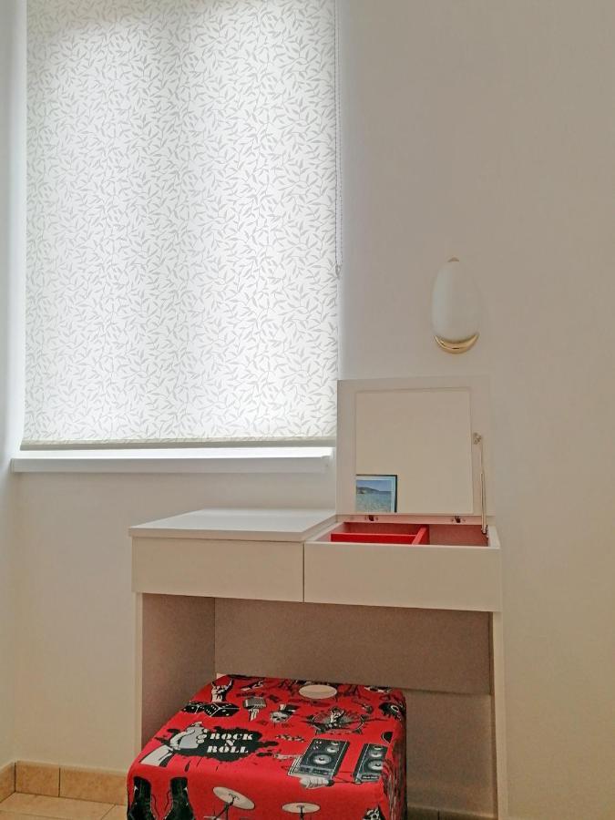 Apartment Layla - Intermezzo With Sea View In Center Of غاباس المظهر الخارجي الصورة